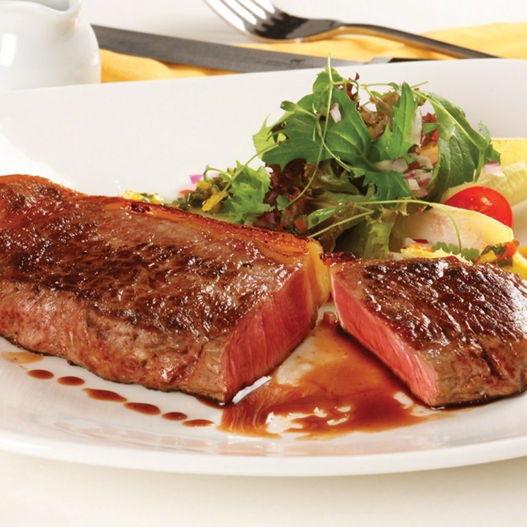 4 món Steak ngon khó cưỡng sẽ xuất hiện tại Quán Họ Hứa